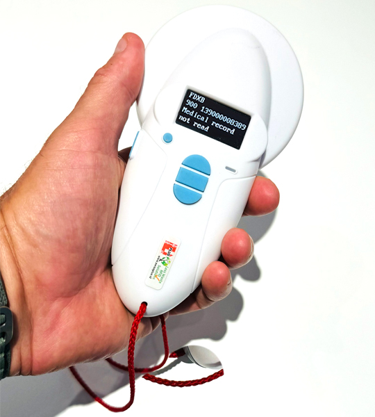 RT100 V8BT ISO Microchip Reader/Scanner